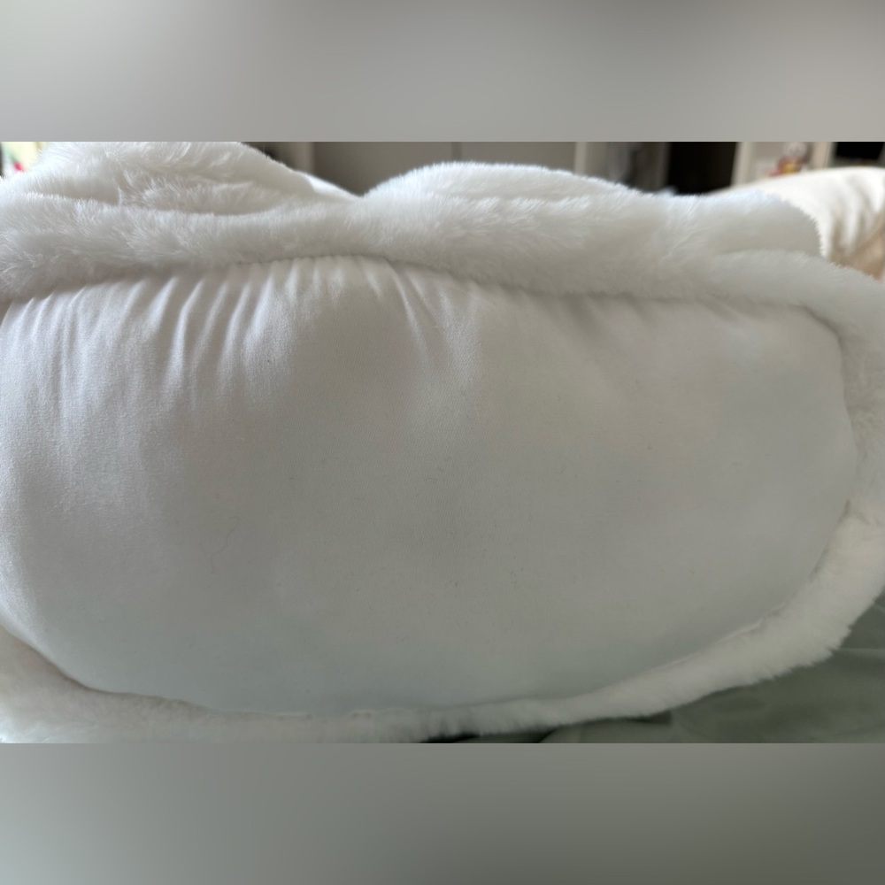 Martha Stewart Faux Fur Decorative Ghost Pink Bow Pillow🎀 - Picture 5 of 5